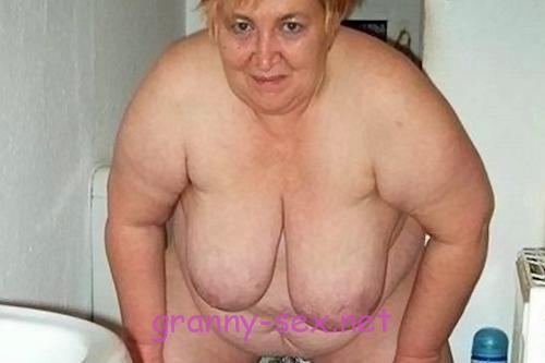 Versaute Rentnerin in alle Löcher ficken versaute Rentnerin in alle Löcher ficken