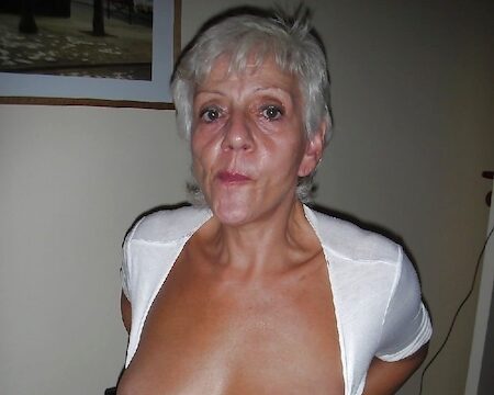 Omasex vom Arsch in den Mund Beim Omasex vom Arsch in den Mund ficken